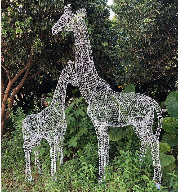 不锈钢镂空鹿雕塑，最受欢迎的镂空雕塑!
