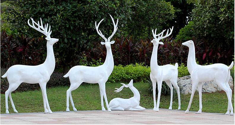 玻璃钢麋鹿雕塑，户外园林景观雕塑都喜欢这款！