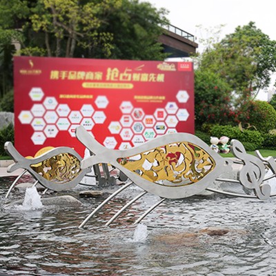 不锈钢鱼群景观广场雕塑