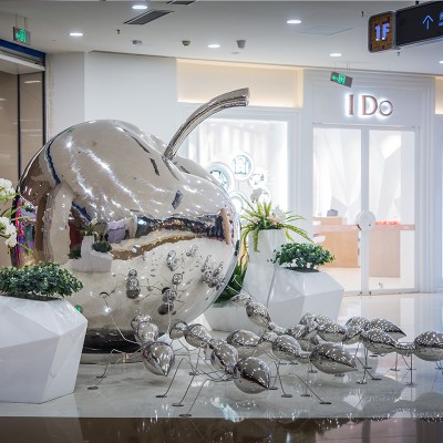 不锈钢蚂蚁苹果商场景观雕塑