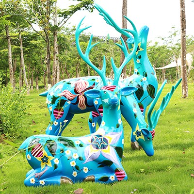 玻璃钢梅花鹿动物景观广场雕塑