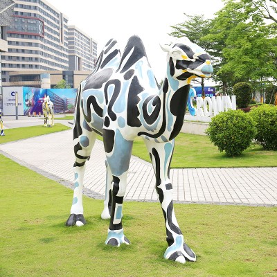 玻璃钢骆驼动物广场校园雕塑