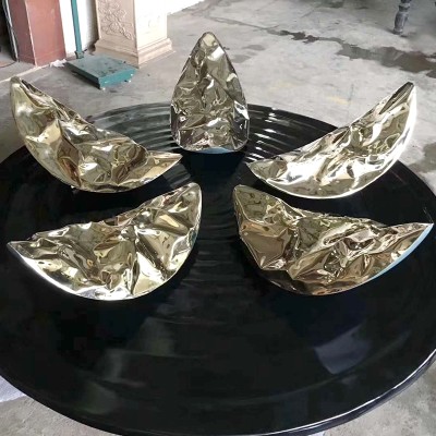 玻璃钢电镀花瓣景观广场雕塑