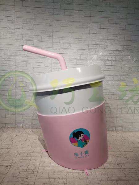 玻璃钢啤酒节卡通人物雕塑广场装饰摆件 玻璃钢啤酒节卡通人物雕塑广场装饰摆件