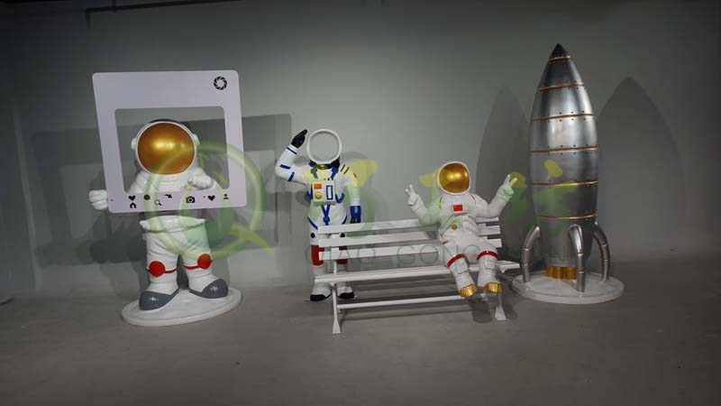 太空人物雕塑模型玻璃钢航天科技馆大型商场展厅摆件