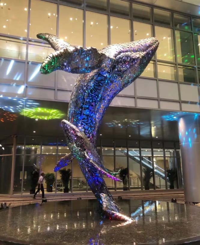 不锈钢鲸鱼雕塑，艺术家的海洋!