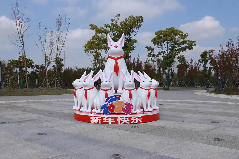 玻璃钢兔子雕塑网红新年美陈摆件 玻璃钢兔子雕塑网红新年美陈摆件